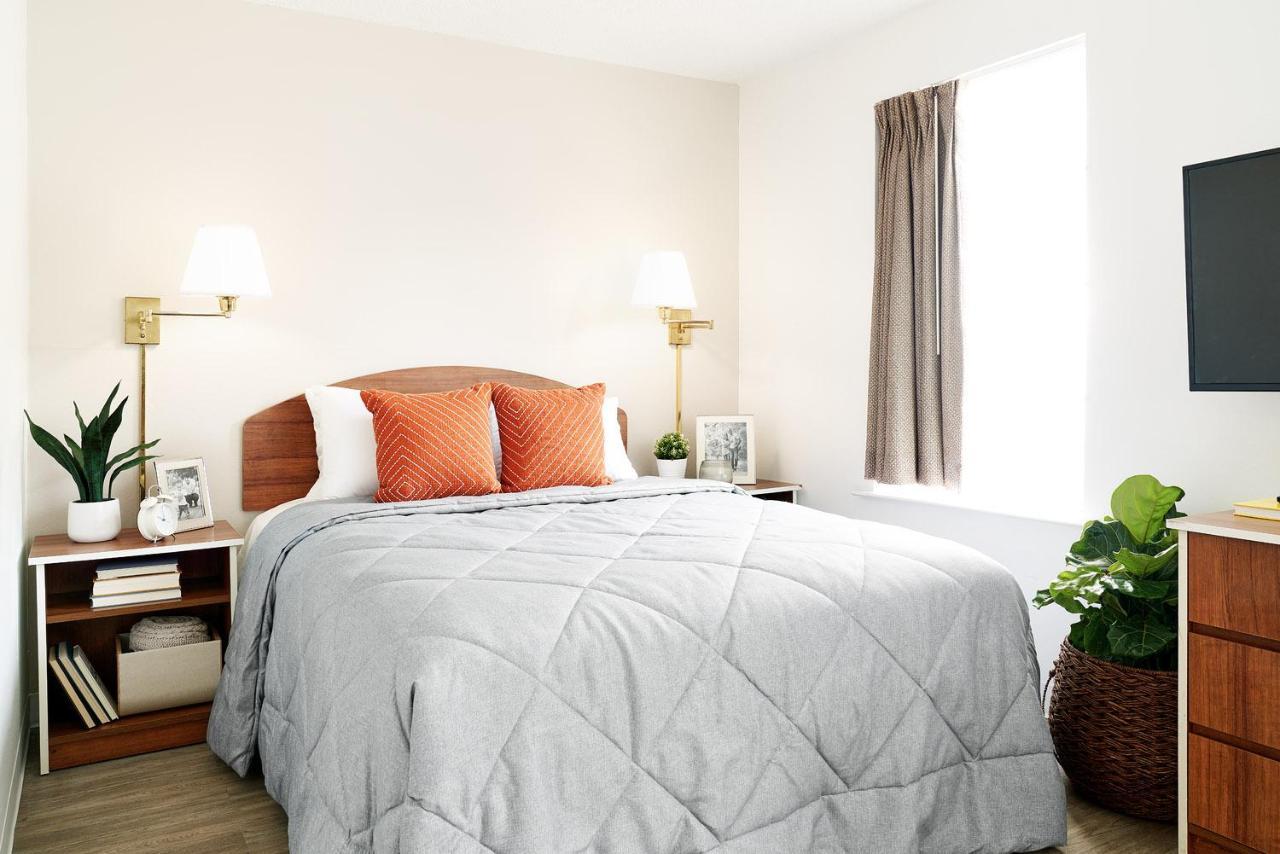 Intown Suites Extended Stay Chicago Il - Oakbrook Villa Park Buitenkant foto
